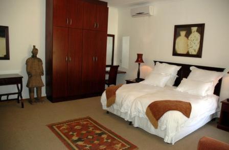 Kronenhoff Guesthouse Kirkwood Екстериор снимка